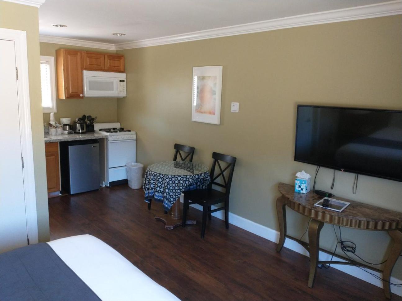 Inn Sea Breeze - 3*