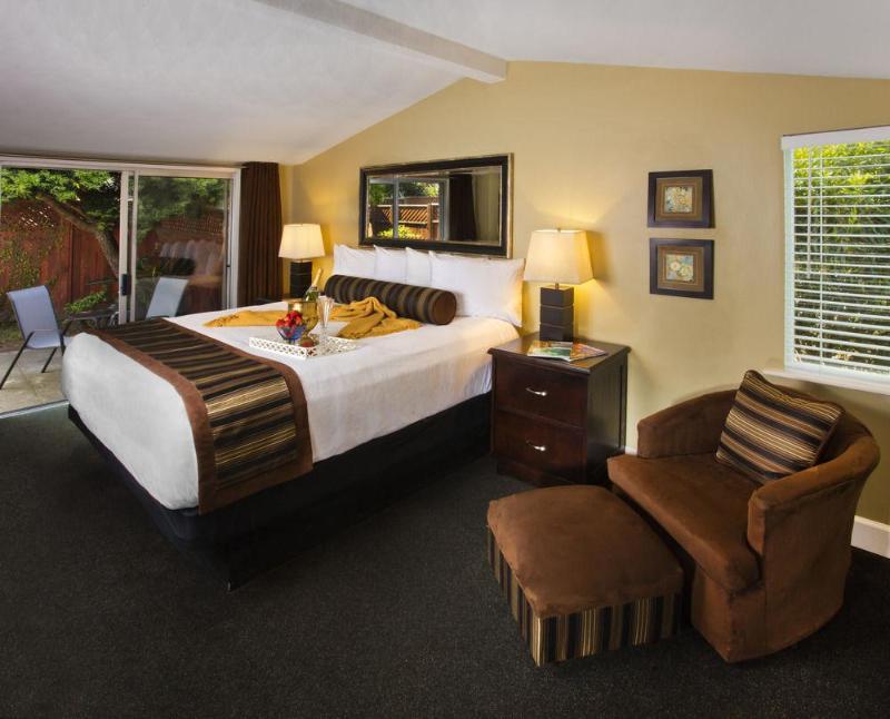 Sea Breeze - 3* Pacific Grove